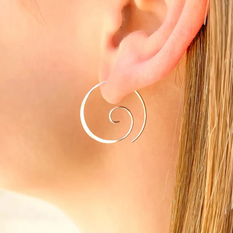 ISUEVA Gold Color Smooth Hoop Earrings for Women Classic Minimalism Rotate Piercing Earrings 2024 Fashion Jewelry Wholesale