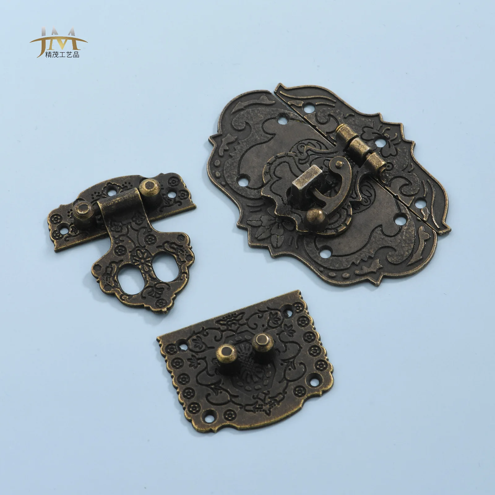 Hardware antique buckle wine box lock panel box buckle can be equipped with password padlock buckle hardware accessories