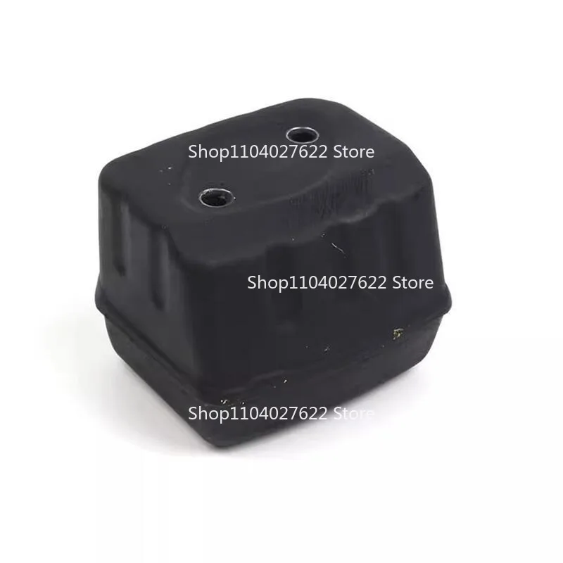 

Suitable for Zomax 4000 Exhaust Cylinder Chainsaw Accessories