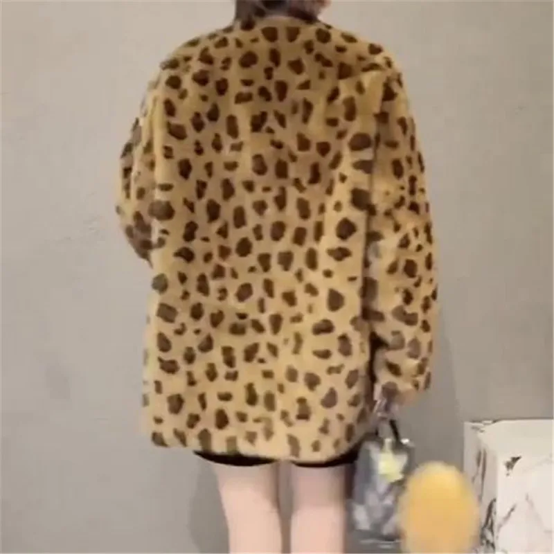 Chaqueta de una pieza con estampado de leopardo para mujer, abrigos con cuello en V, abrigo de piel sintética informal suelto, ropa de abrigo femenina, otoño e invierno, 2024