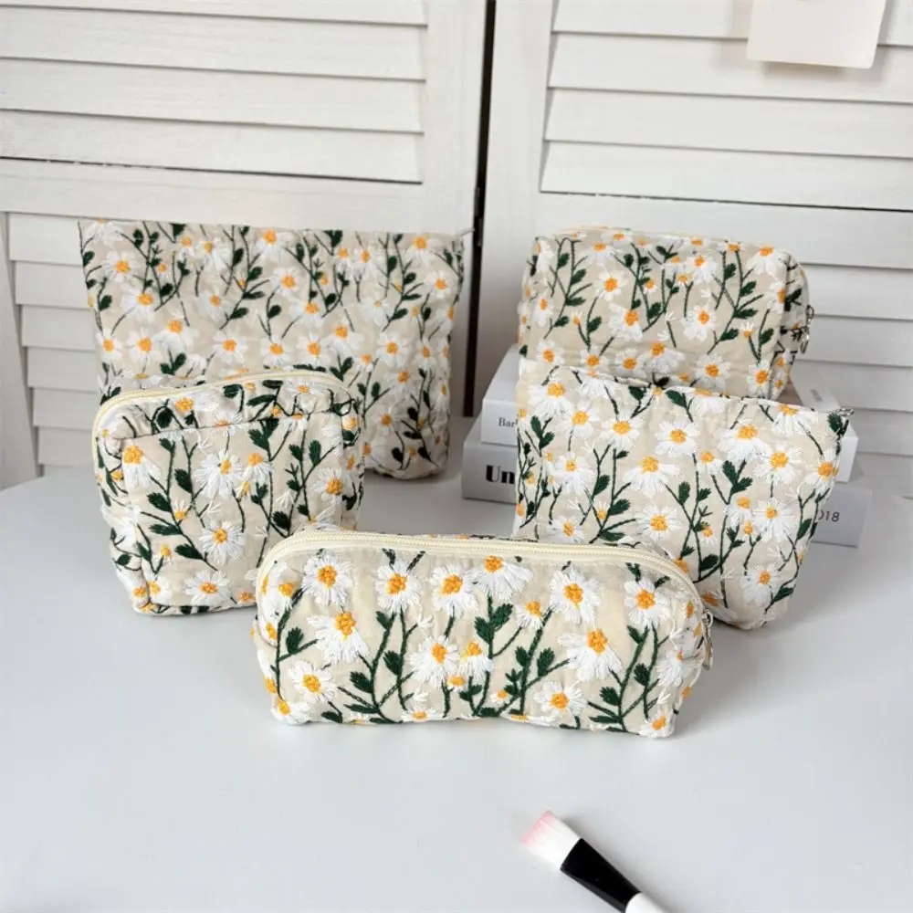 Fashion Korean Style Daisy Makeup Bag Dustproof Large Capacity Cosmetic Storage Bag Canvas Zipper Embroidered Cosmetic Bag Women