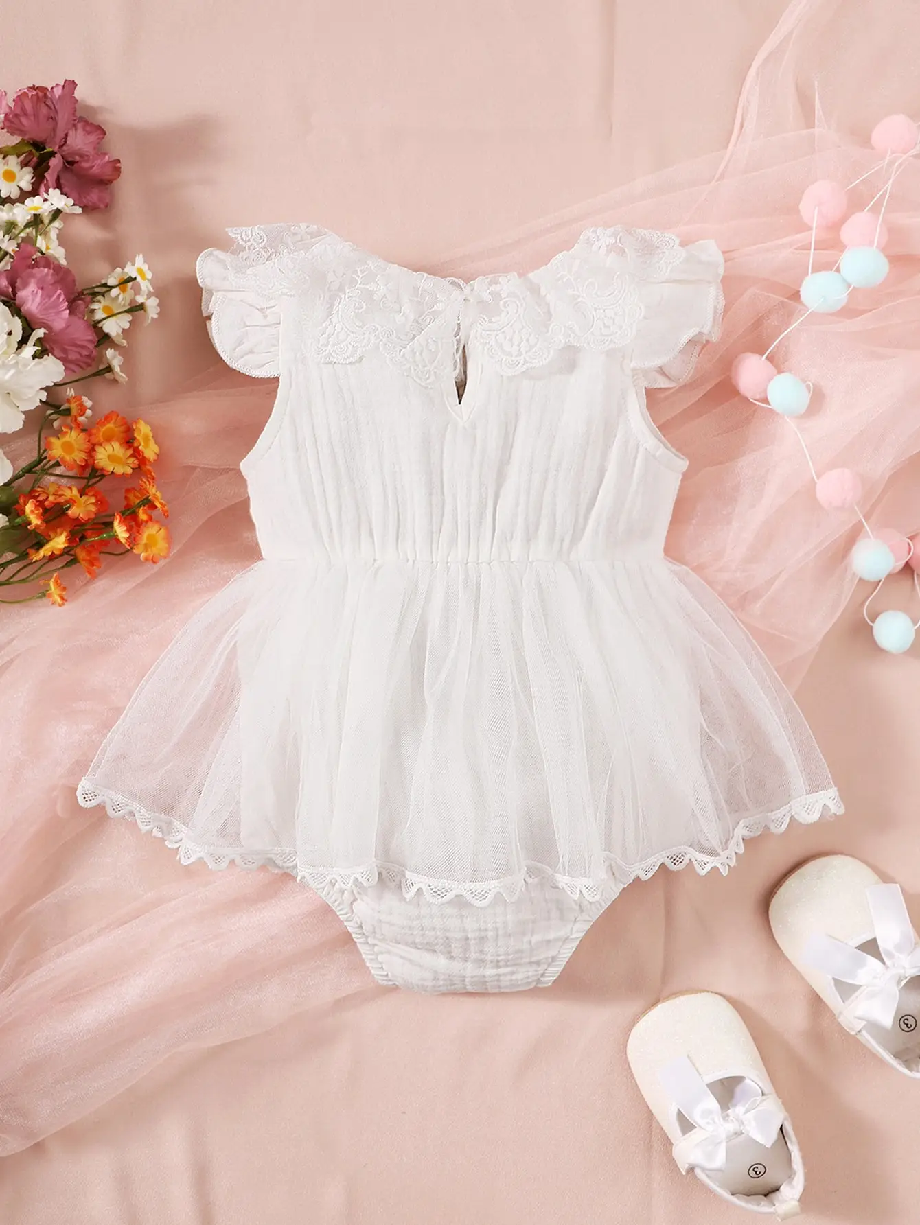 Baby summer fashion elegant refreshing comfortable breathable cute jumpsuit.