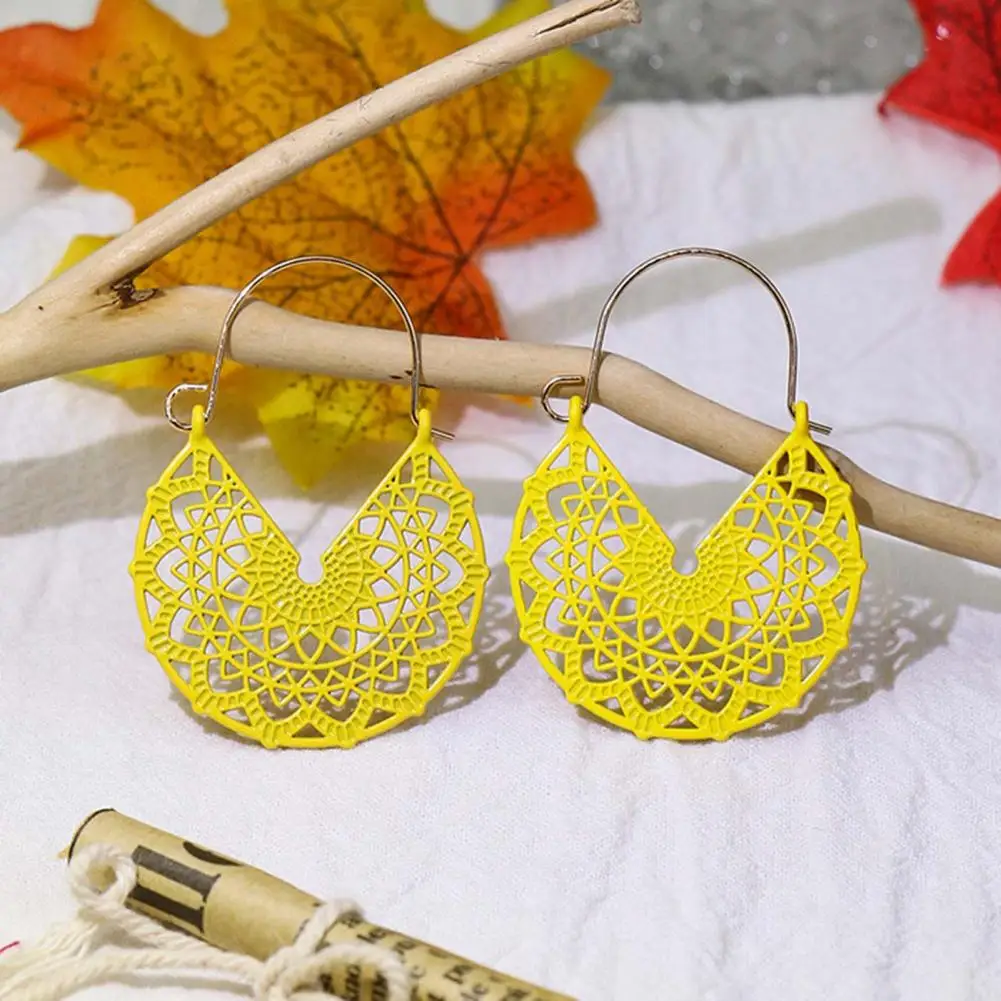 1 Pair Women Earrings V-shaped Simple Hook Earrings Jewelry Lightweight Vintage Dangle Earrings Jewelry Gift For Banquet