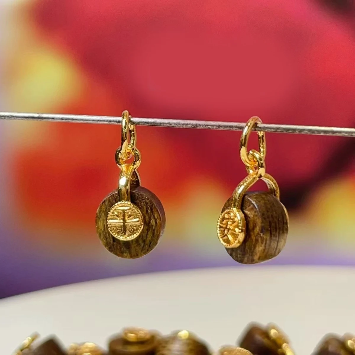 

5pcs Fashion Natural Stone Pendant Round Sandalwood Agates Pendant Charms for Making DIY Jewelry Necklace Bracelet 7x11mm