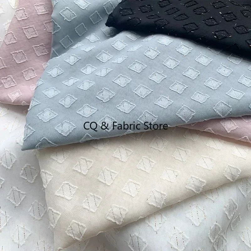 

Новая 100D шифоновая полупрозрачная квадратная золотая шелковая жаккардовая ткань с цветочным узором, женская одежда «сделай сам», детское платье, ткань