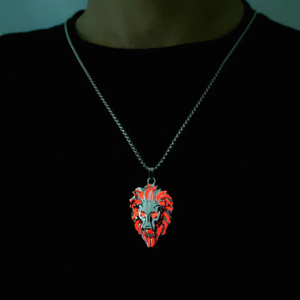 Personality Animal Lion Head Punk Luminous Glow In The Dark Lion Pendant Necklace with Stainless Steel Chain for Halloween Club