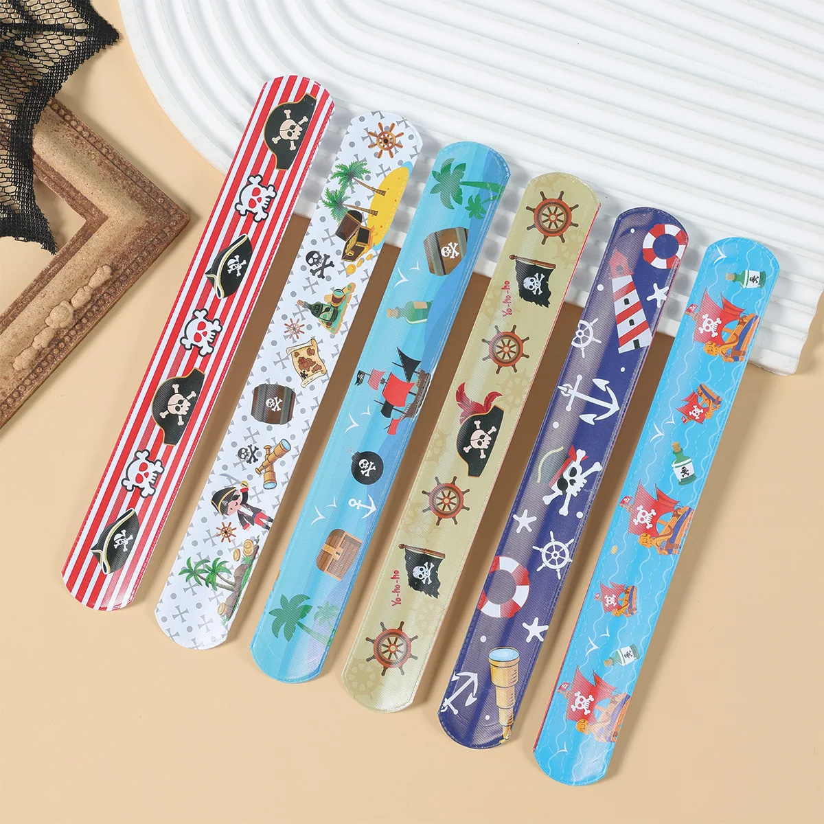 12 Stück Slap-Armbänder mit Piratenmotiv, Spielzeug, lustige Partygeschenke für Kinder, Piraten-Thema, Geburtstagsparty-Dekoration, Babyparty-Dekoration