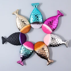 New Fish Tail Shape Nail Brush Fishtail Bottom Cosmetic Brushes Soft Cleaning Dust Powder Nails Care Manicure Tool Nail Brush