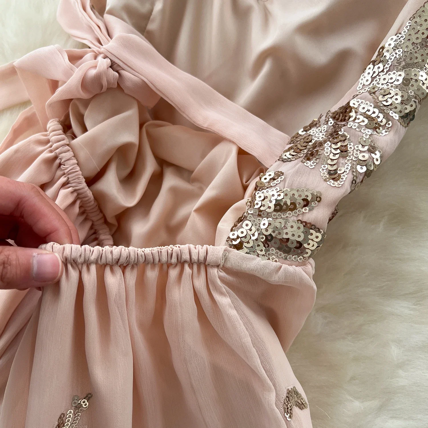 Hotsweet カットアウトスリムメッシュホルタースパンコール刺繍オフショルダーバックレスレースアップシフォンセクシーな妖精のドレス女性服