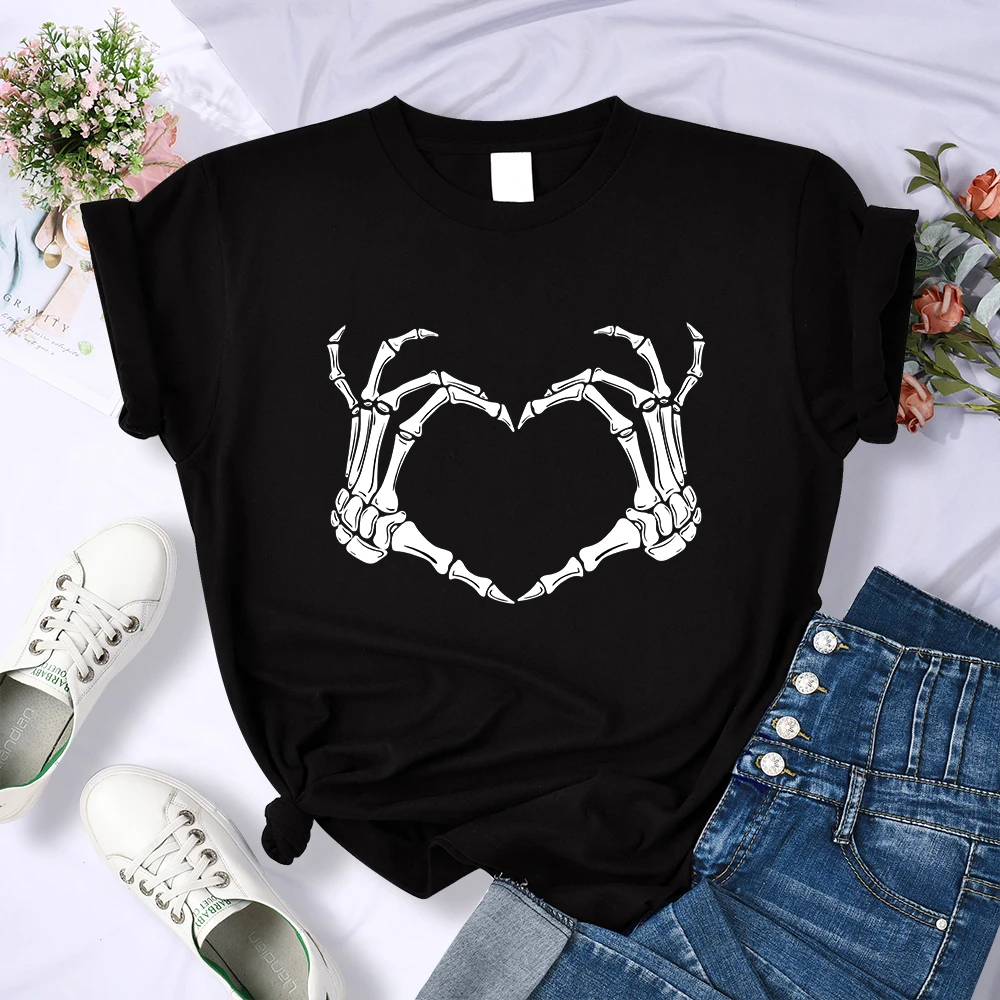 Hand Bone Heart Gesture Retro Y2K Womens T Shirt Street Creativity Crop Top Cool Summer Tee Clothing Breathable Sweat T-Shirt