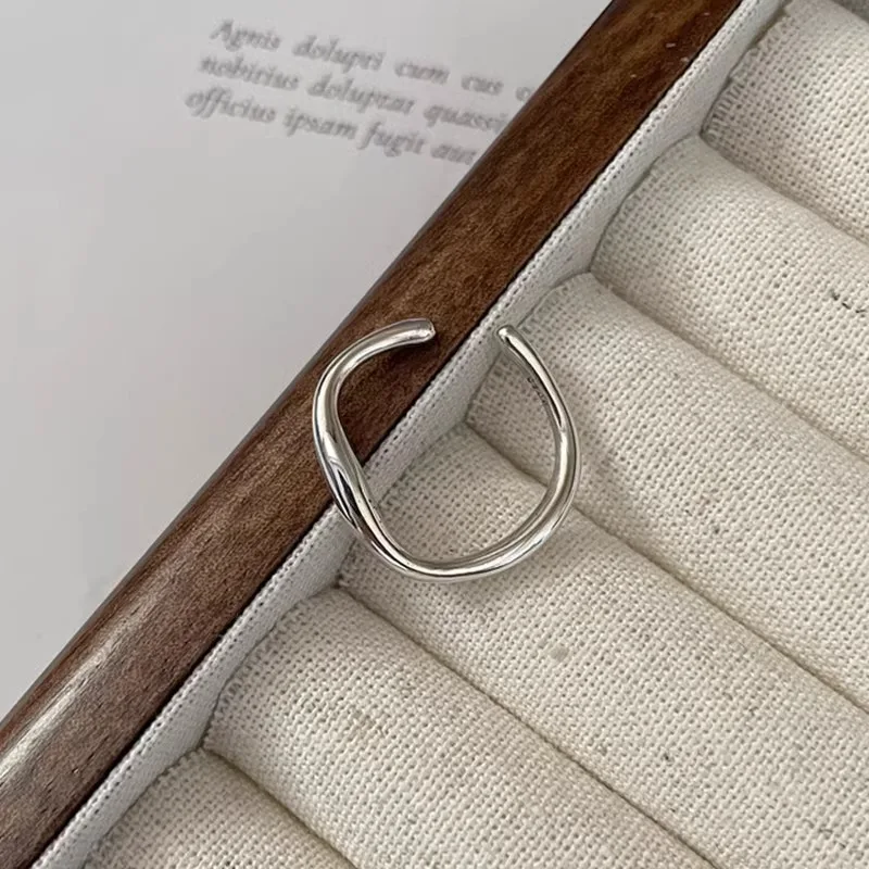 Korean Style Cold Tone Irregular Liquid Streamline Smooth Ring for Women Solid Minimalist Basic Finger Band