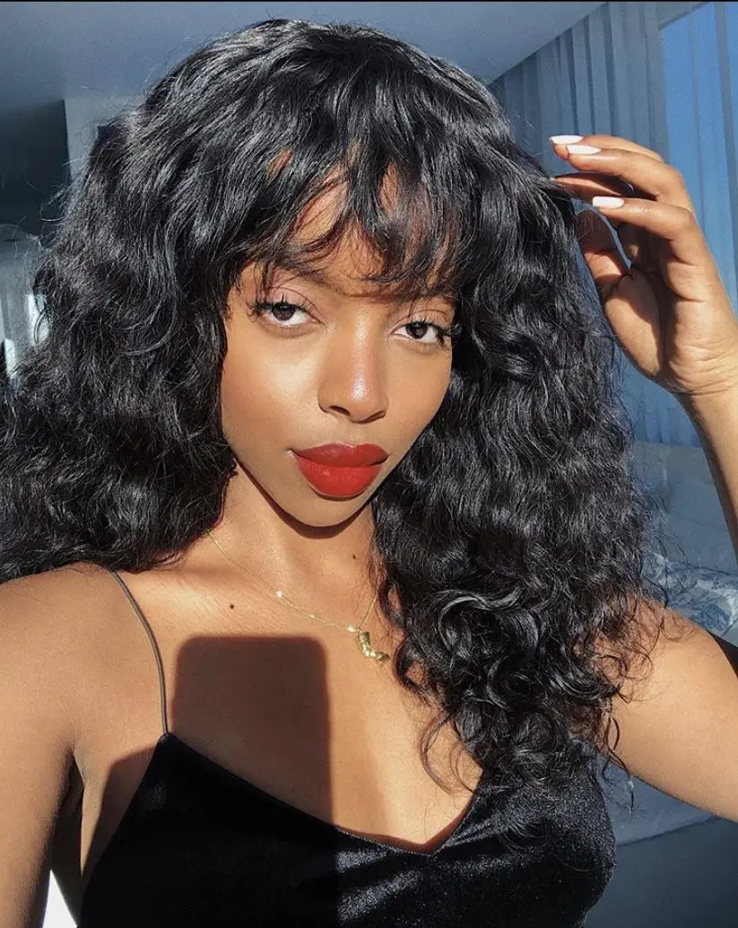 Parrucca Pixie Cut Parrucca a onde profonde Parrucche brasiliane per capelli umani con frangia Parrucca piena fatta a macchina per donne nere