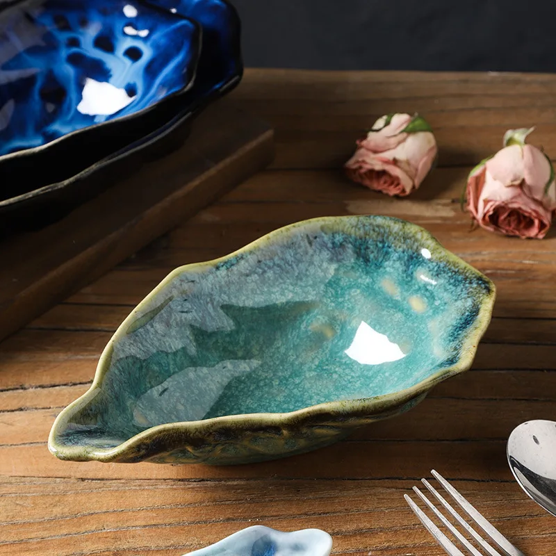 1PC 8-inch blue ceramic bowl, a novel and irregularly shaped bowl, a Japanese-style retro oyster kiln-fired ceramic dinner plate