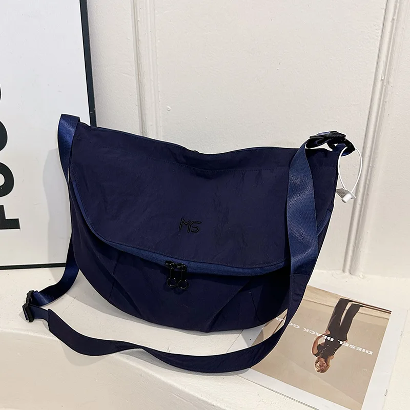 Simple Solid Color Hobos Shoulder Bags for Women Large Capacity Ladies Crossbody Bag Outing Lightweight Travel Female Handbags