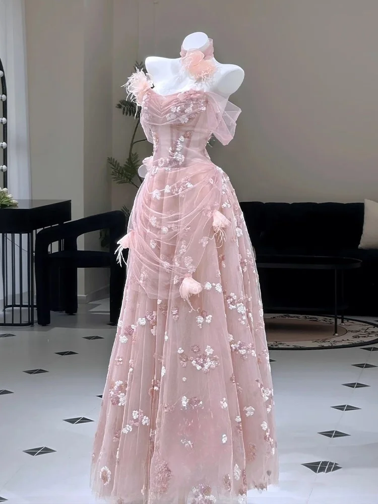 

Elegant and fashionable pink new main chiffon outing coming-of-age birthday one-shoulder dress