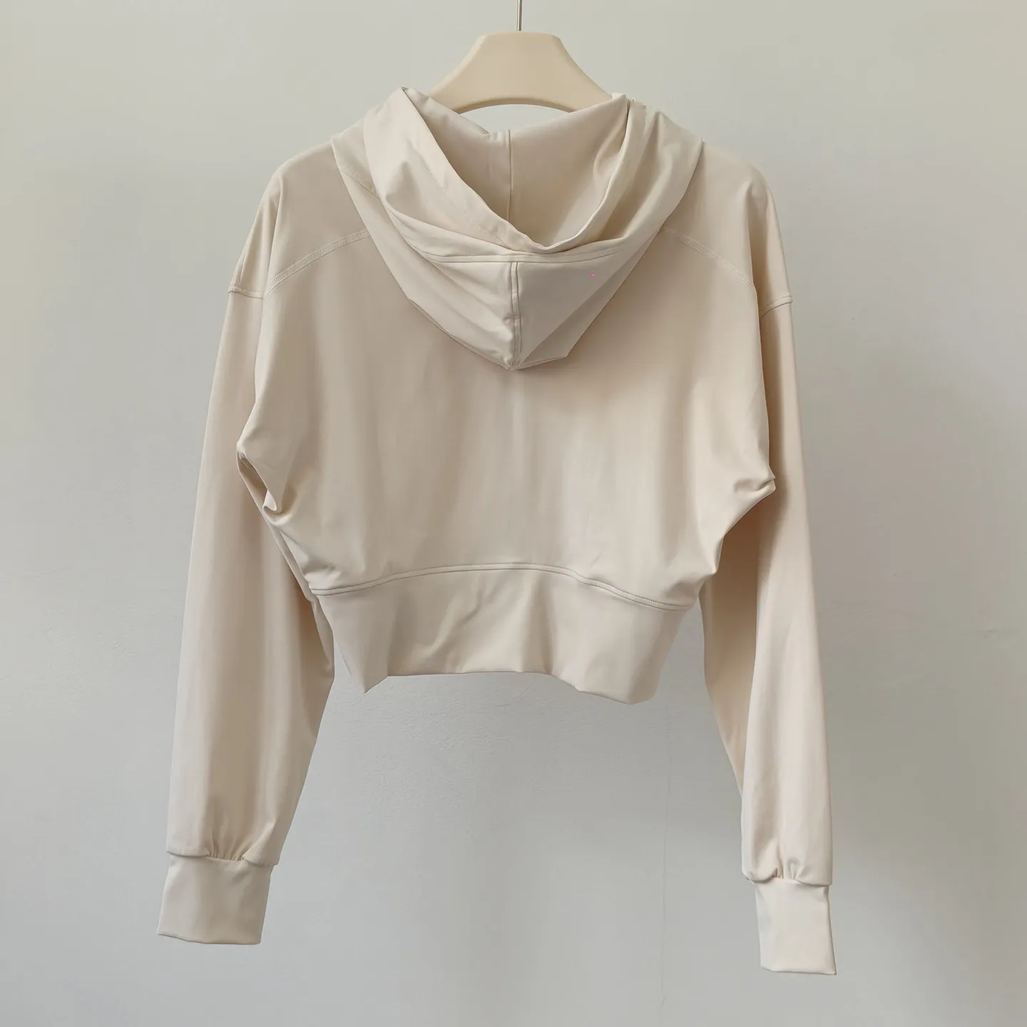 Damen Slim Fit Langarm Yoga-Oberteil Pilates-Trainingskleidung Kapuzen-Freizeitjacke Kurze Sportjacke Lockerer Mantel Shirt – Detail 6