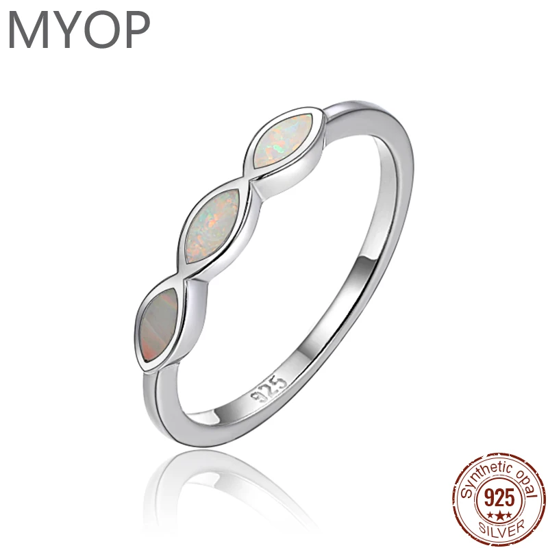 

Synthetic OPAL White Horse Eye Ring To Celebrate Christmas And Enjoy The Shining, Warm Winter Stories
