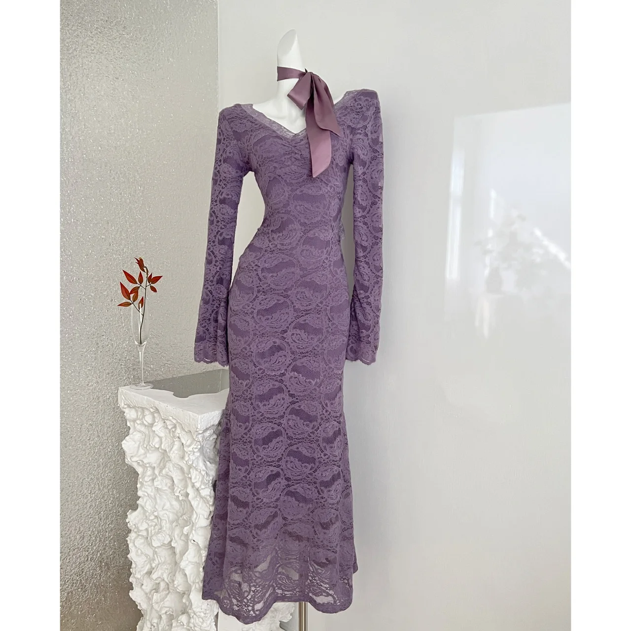 

Ey Фиолетовый Кружевной Длинный Dr Женский Зимний Новый Pure Desire Талия Cinching Утягивающий Новогодний Боевой Dr Высокая Талия Кружева Co...