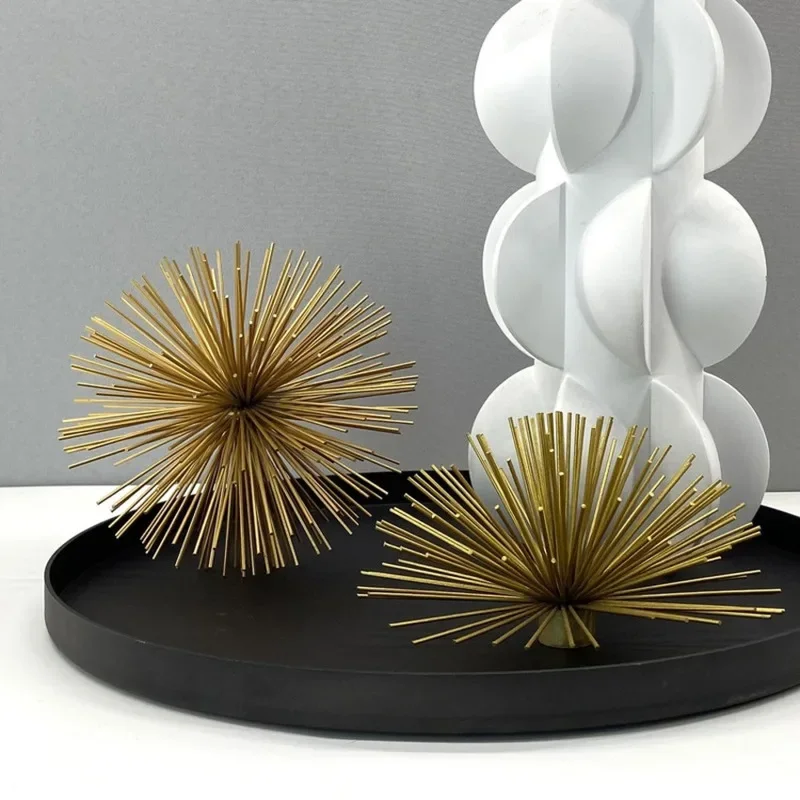 Modern Golden Geometric Metal Spiky Ball Crafts Desktop Ornaments for Office Home Room New House Layout Decor Metal Gifts