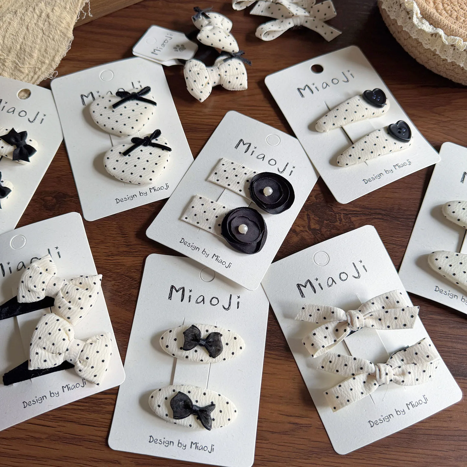 

2 шт., черно-белая заколка в горошек для маленьких девочек, заколка для волос с бантом, детская заколка для челки по бокам, сломанная заколка