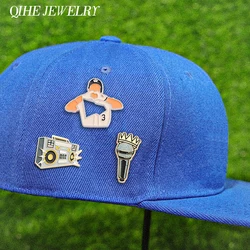 Pop Music Singer Mike Tape Player Metal Hat Clip Pins Enamel Pins Baseball Cap Golf Cap Hat Pin Lapel Badge Fashion Jewelry Gift