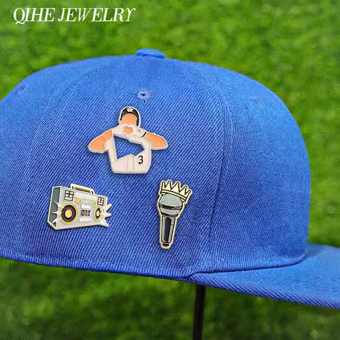 Pop Music Singer Mike Tape Player Metal Hat Clip Pins Enamel Pins Baseball Cap Golf Cap Hat Pin Lapel Badge Fashion Jewelry Gift
