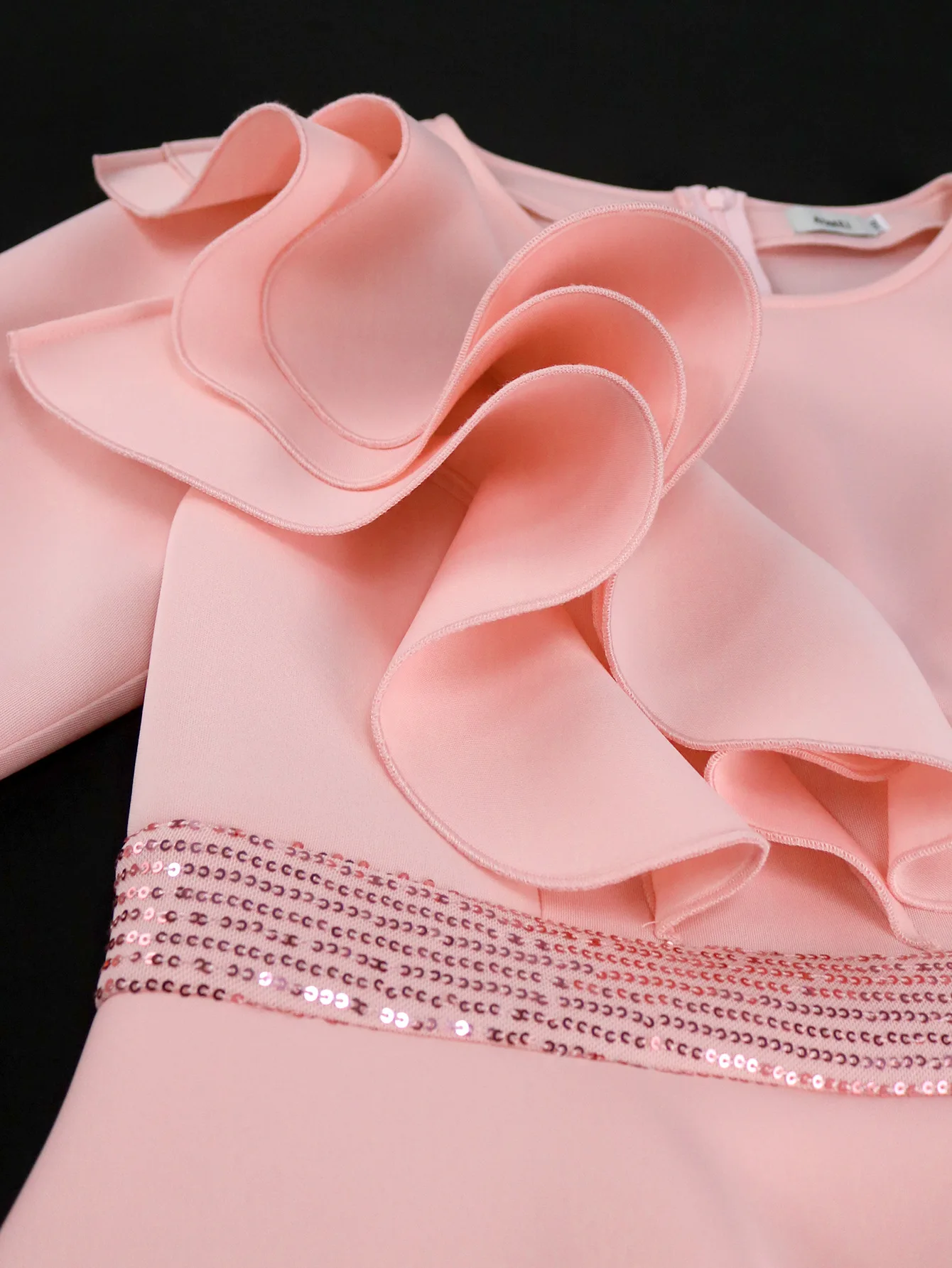 Elegant Round Neck Ruffles Knee Length Formal  Evening Dress With Long Sequined Sleeves