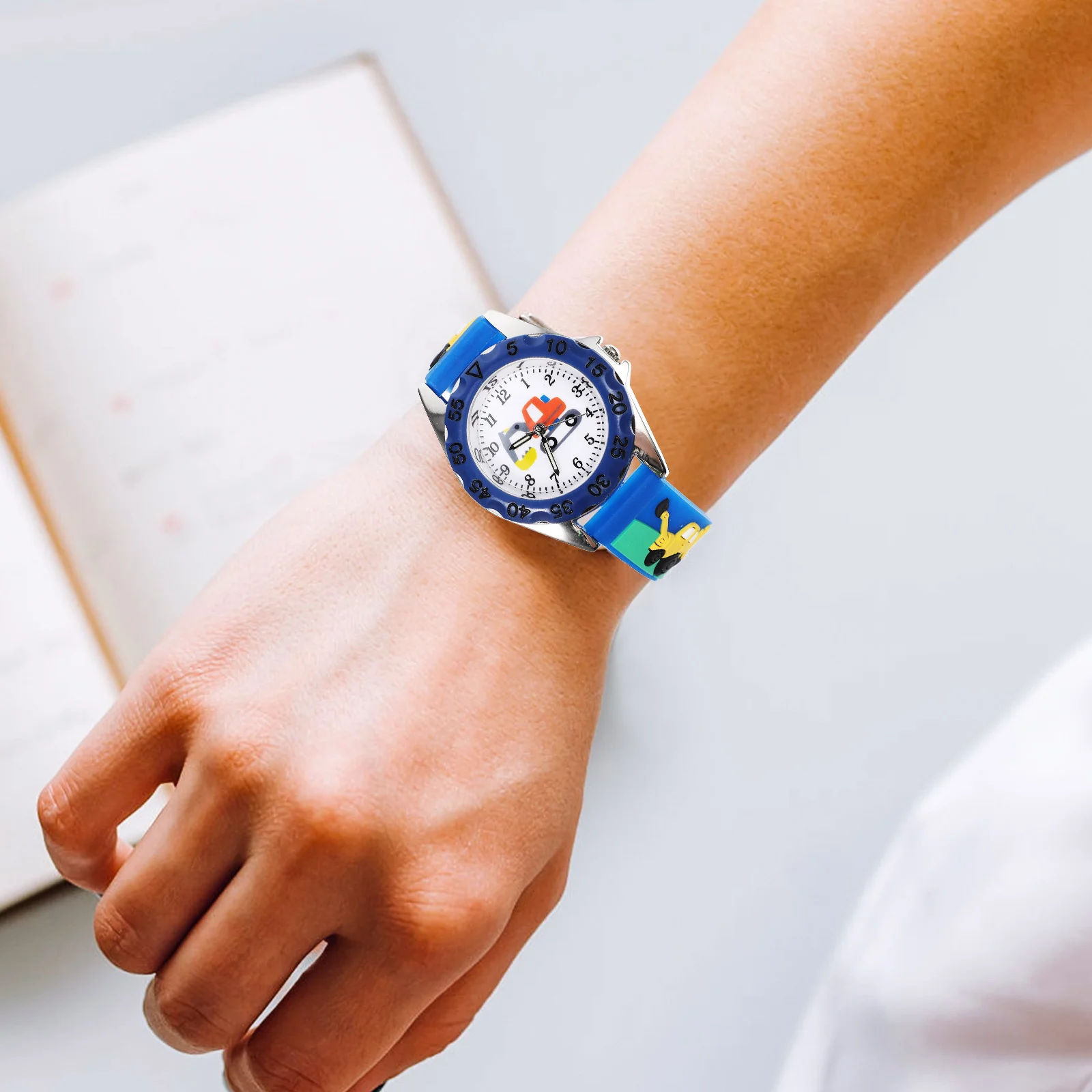 Quartz Electronic Watch Cartoon Strap Adjustable Digital Watch for Students Learning Wristwatch