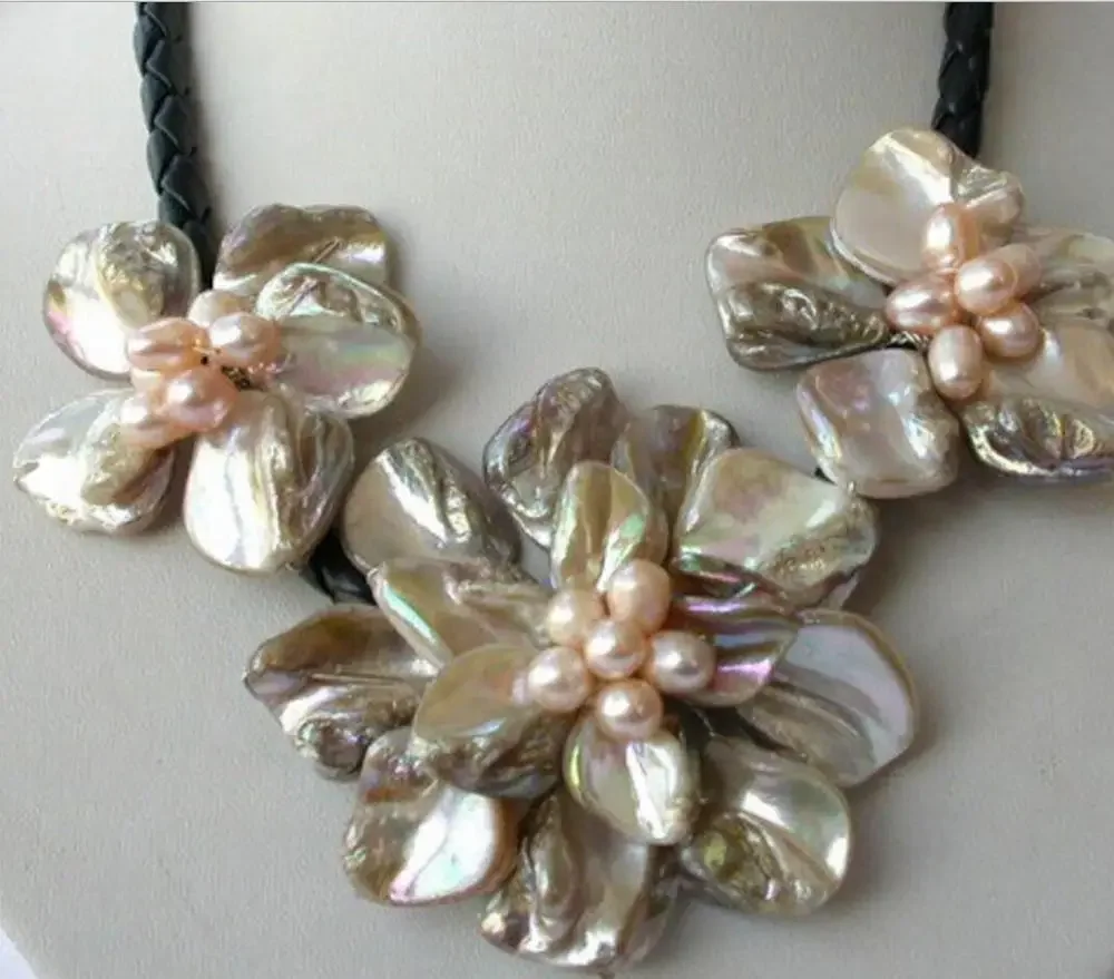 

Wholesale 100% Natural jewelry classic baroque freshwater cultured pearl shell flower leather necklace