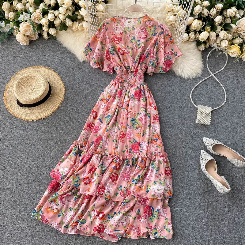 فستان أنيق بخصر مرتفع وقصة ضيقة مع ياقة على شكل V وتنورة مطوية بأسلوب كوري مع طباعة زهور وتصميم خيالي للنساء الشابات