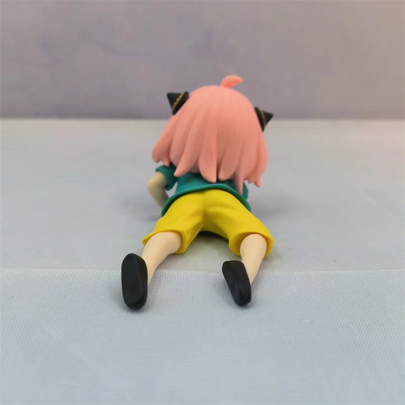 SPY X FAMILY Anya Forger Kawaii Funny Anime Figure Falling Crying PVC Model Statue Car Decoration Children\'s Toy Gifts