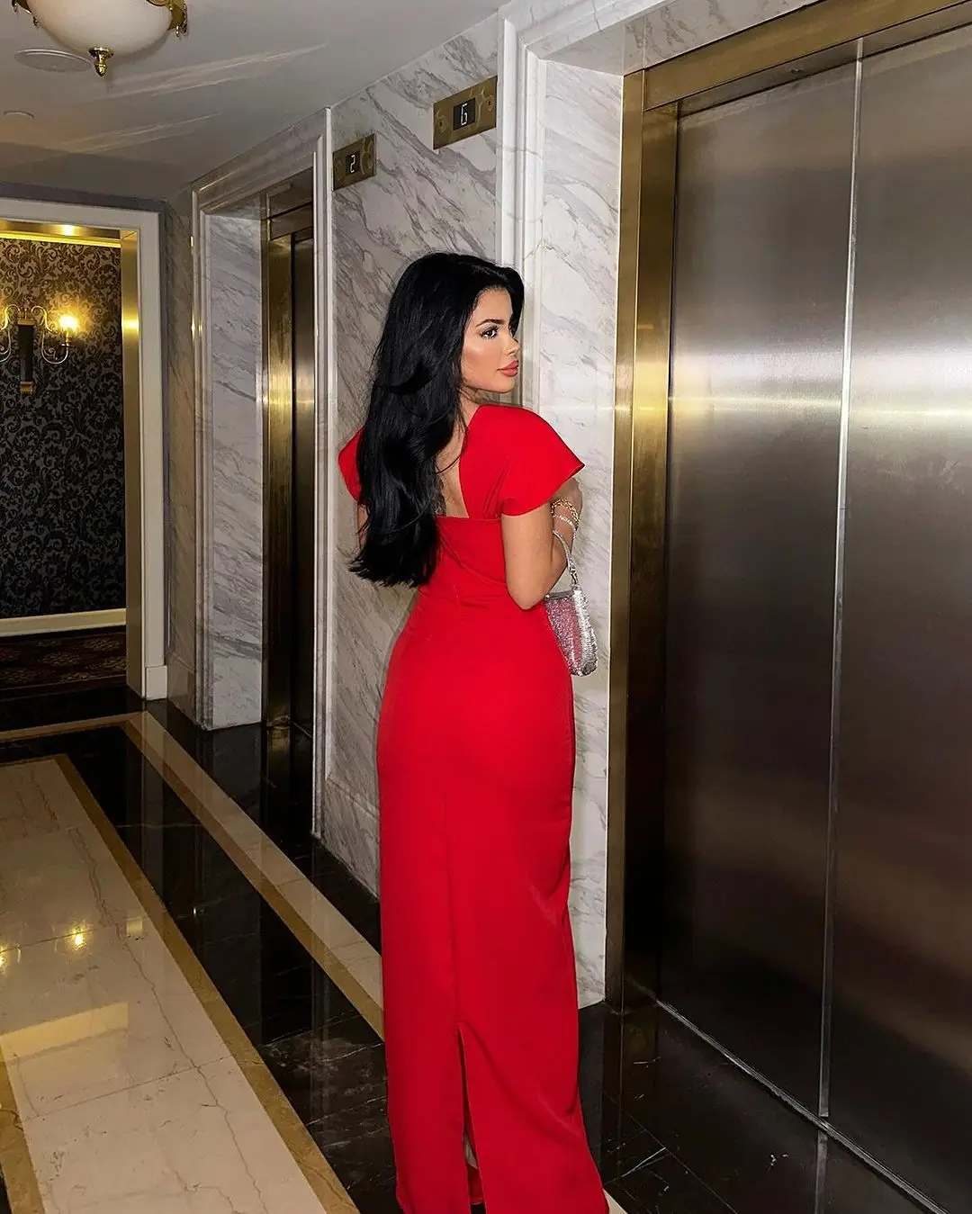 Luxury Diamonds Red Maxi Bandage Prom Bodycon Dresses Elegant Solid Square Neck Back Slit Celebrity Evening Party Runway Dresses