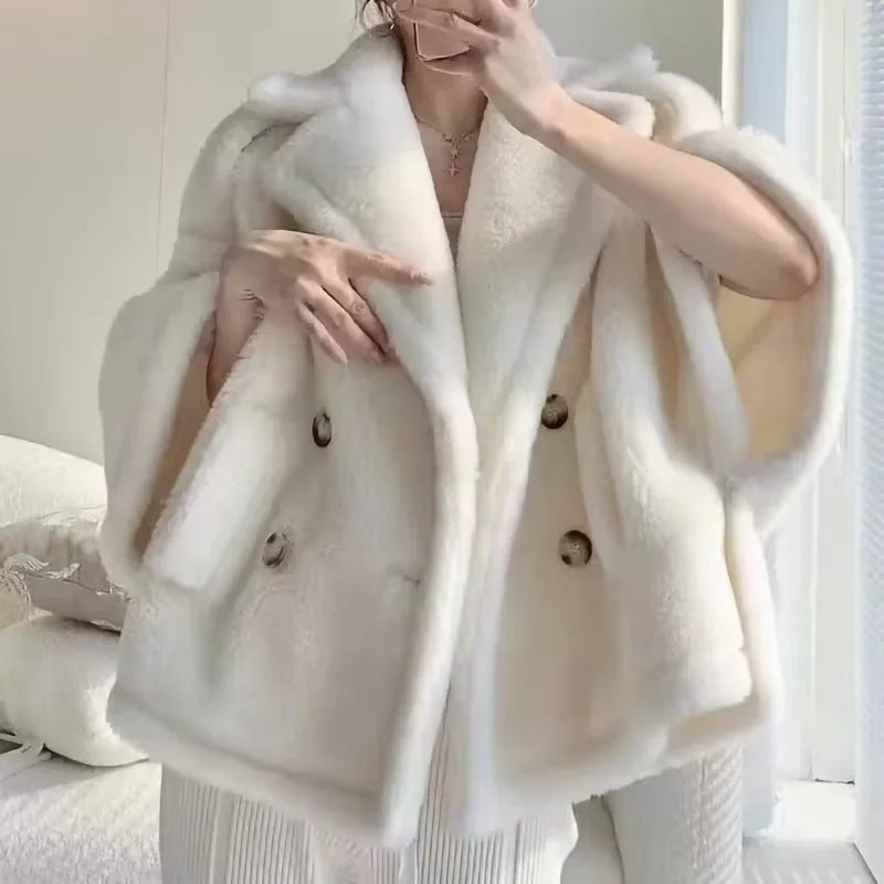 Abrigo corto de peluche de lana auténtica, chaquetas de moda, Poncho de manga corta de piel Natural para invierno, nuevo diseño 2024