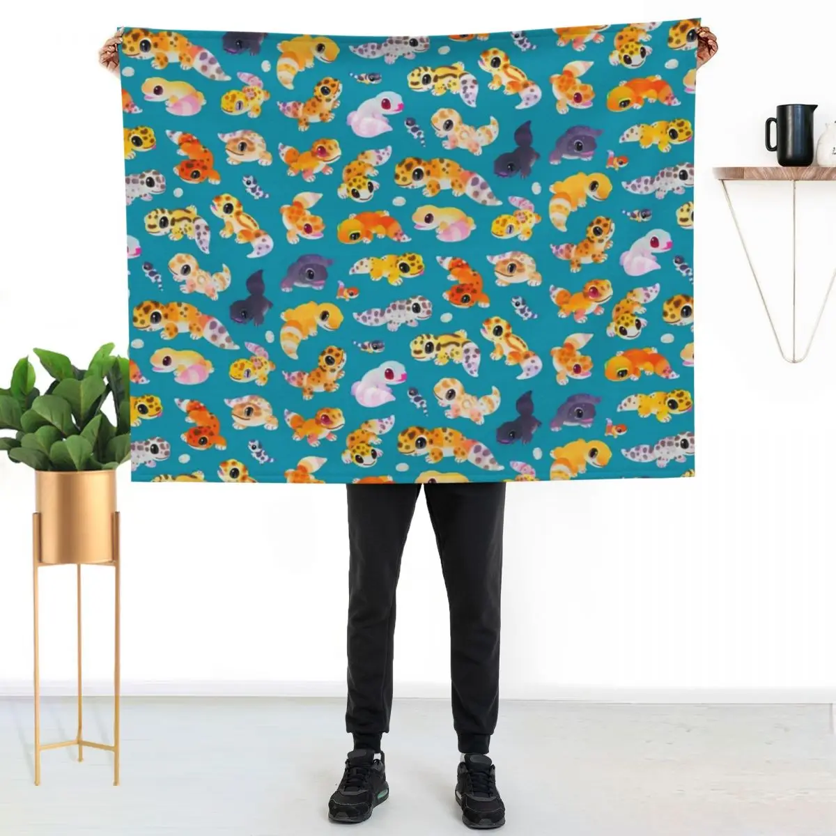 

Leopard gecko - green Throw Blanket All Season Lightweight Soft Blanket for Bed