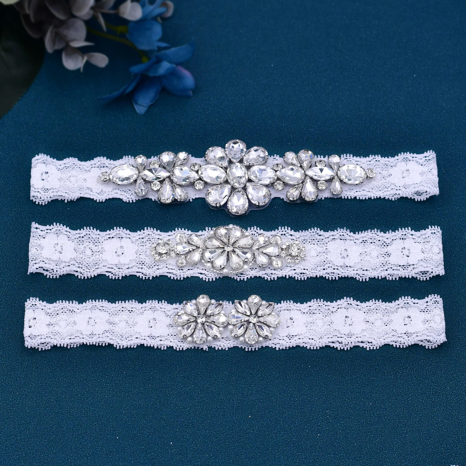 ST 2 buah sabuk Garter pernikahan elegan dengan manik-manik renda pita bunga Garter seksi untuk wanita cincin paha dan renda pengantin