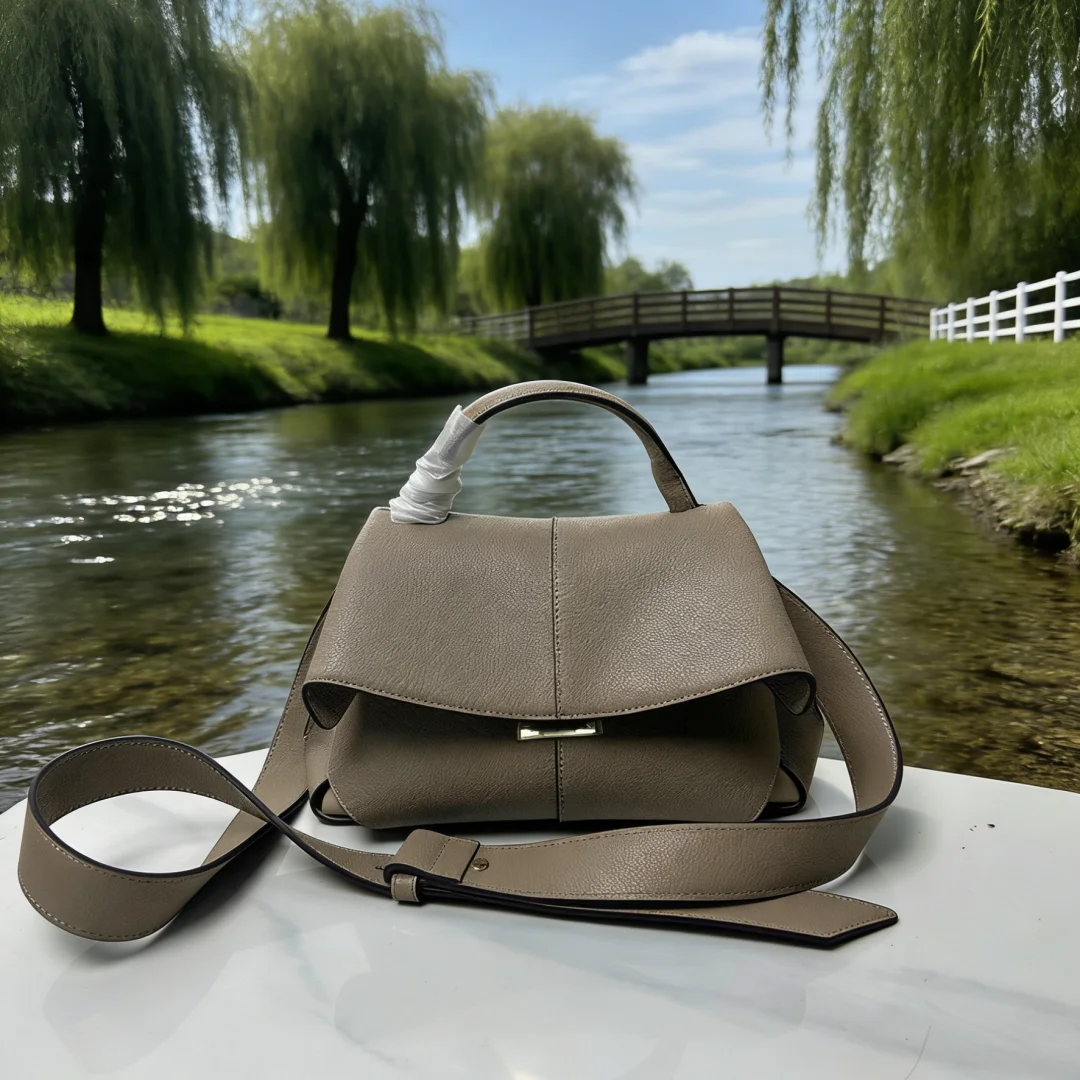 

Светло-бежевая сумка с клапаном из гальки, новая модель, элегантный дизайн