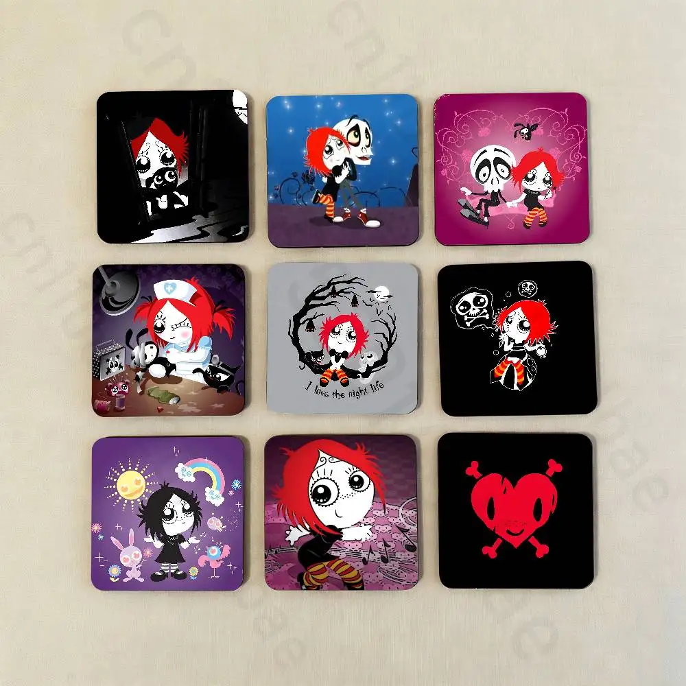 

R-Ruby Gloom Gothic Fridge Magnets Round Magnetic Refrigerator Decoration Memorial Gifts Wedding Favors