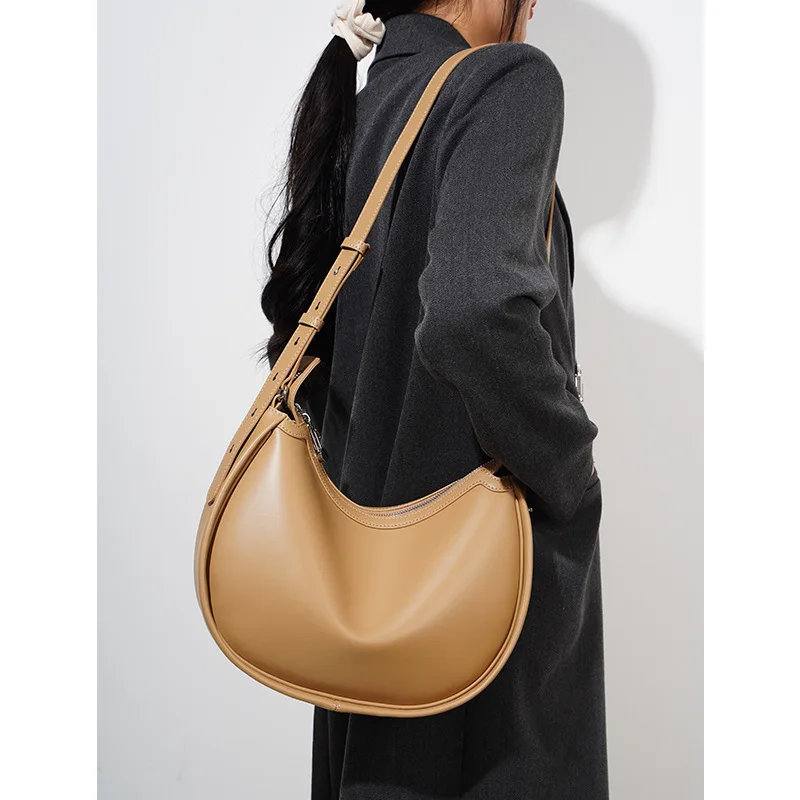 

Модные кожаные женские сумки Zency: сумка-хобо для подруги, жены, для шоппинга