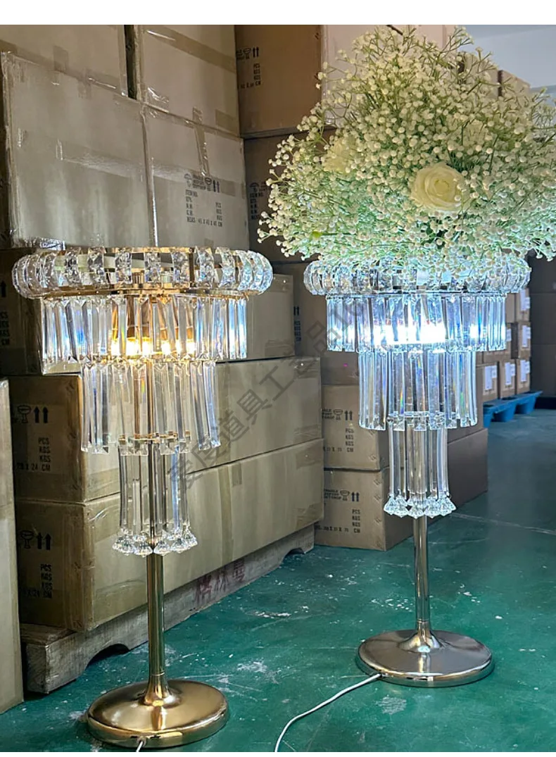 Customized 4-Tier Acrylic Gold Silver Wedding Flower Stand With Crystal LED Lighting Wedding Decoration Table Centerpieces Stand