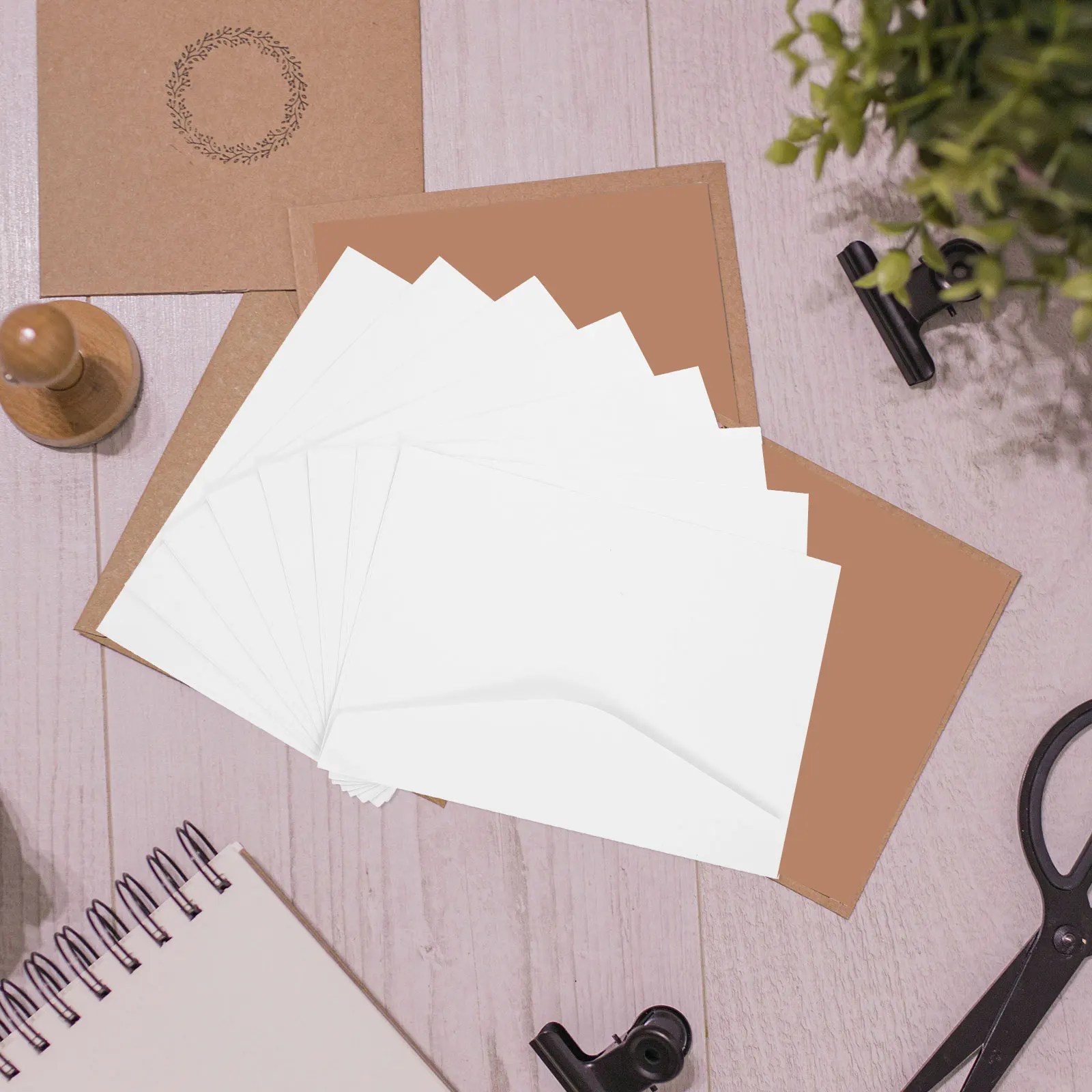 

50pcs Greeting Card Vintage Kraft Invitation Envelopes Blank Paper Business Letter Mailer for Cards Invitations Postcards