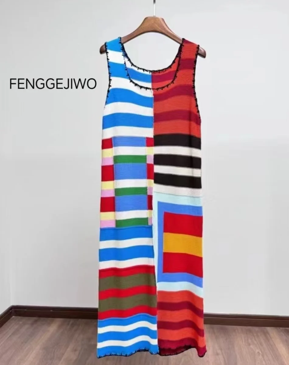 

Fenggejiwo designer color block patchwork sleeveless knit dress The design of the rainbow dopamine vest dress woven from yarn in