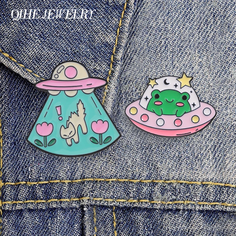 UFO Cat And Frog Space Enamel Pin Cute Alien Spaceship Tulip Cat and Frog Brooch Bag Lapel Badge Animal Pin Jewelry Friends Gift