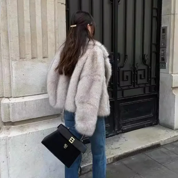 Abrigo de piel de zorro de estilo socialité para mujer, chaqueta de invierno de piel de imitación de alta calidad teñida y puntiaguda a la moda