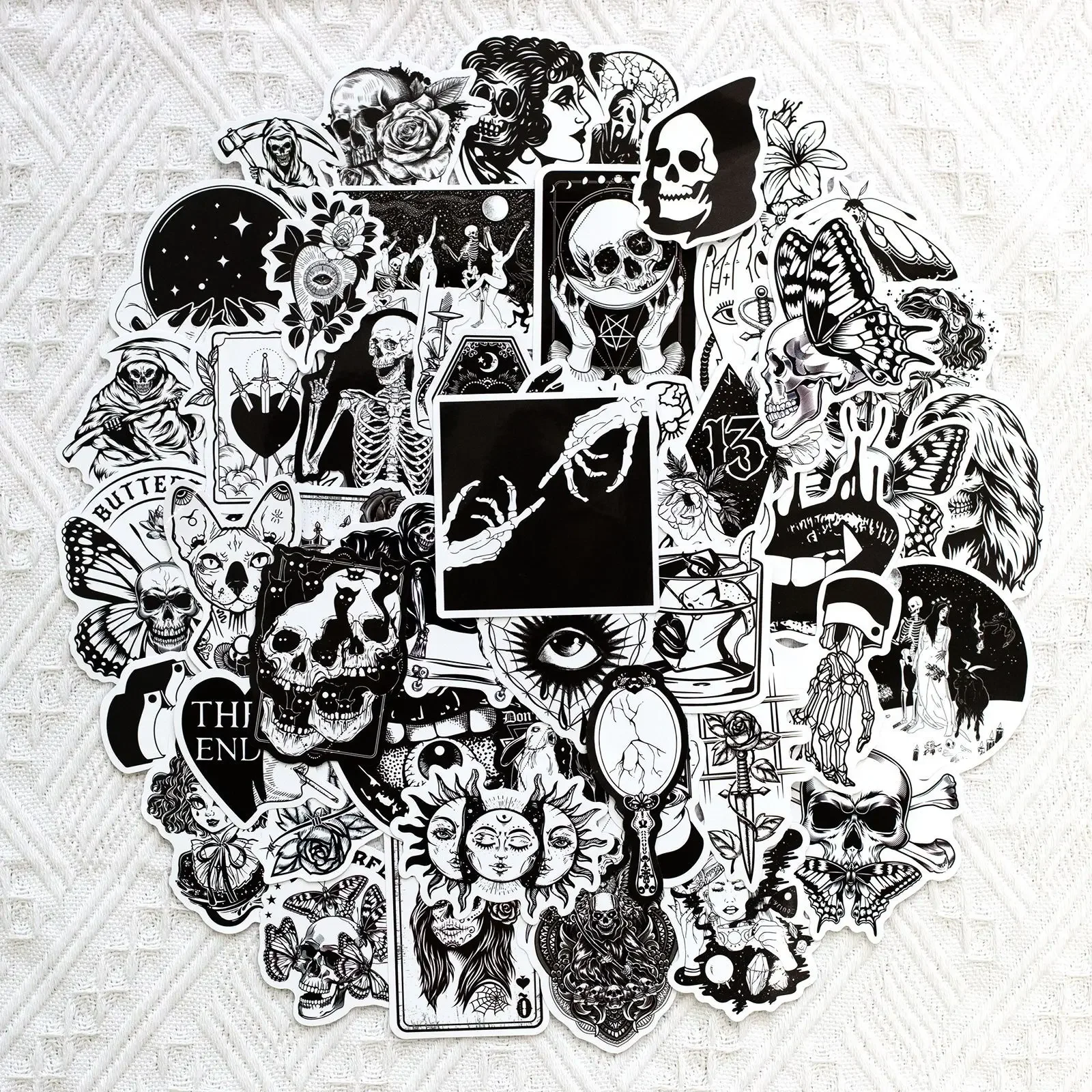 50/100 pçs horror crânio adesivos à prova dwaterproof água adesivos de halloween decalques góticos para telefone skate guitarra portátil decalques de halloween