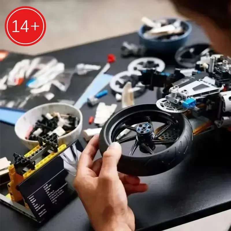 2025 جديد 1920 قطعة 1:5 دراجة نارية اللبنات مجموعات الالعاب نموذج دراجة نارية مجموعة البناء هدية الإبداعية للأطفال والكبار