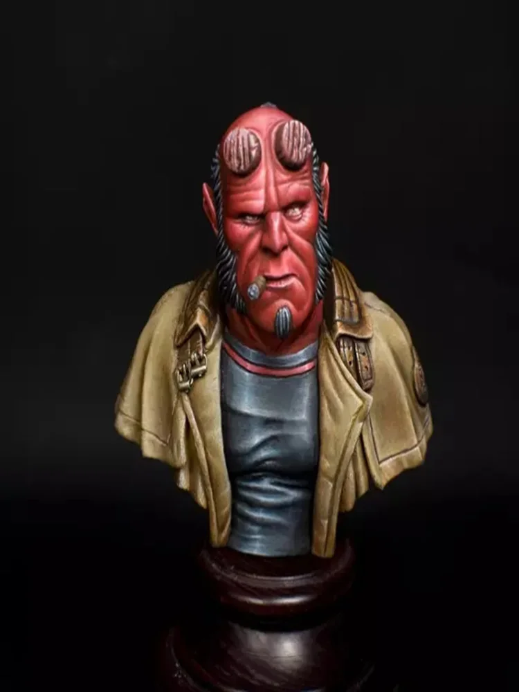 

Unassambled 1/10 ancient fantasy man warrior bust (NO BASE ) Resin figure miniature model kits Unpainted