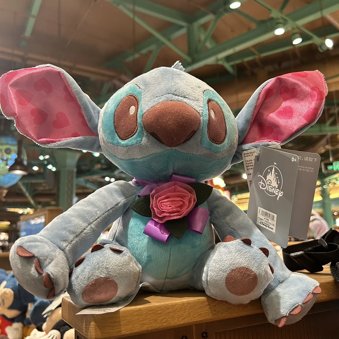 

Original Shanghai Disney Valentine's Day Stitch Plush toy Plush doll doll gift souvenir