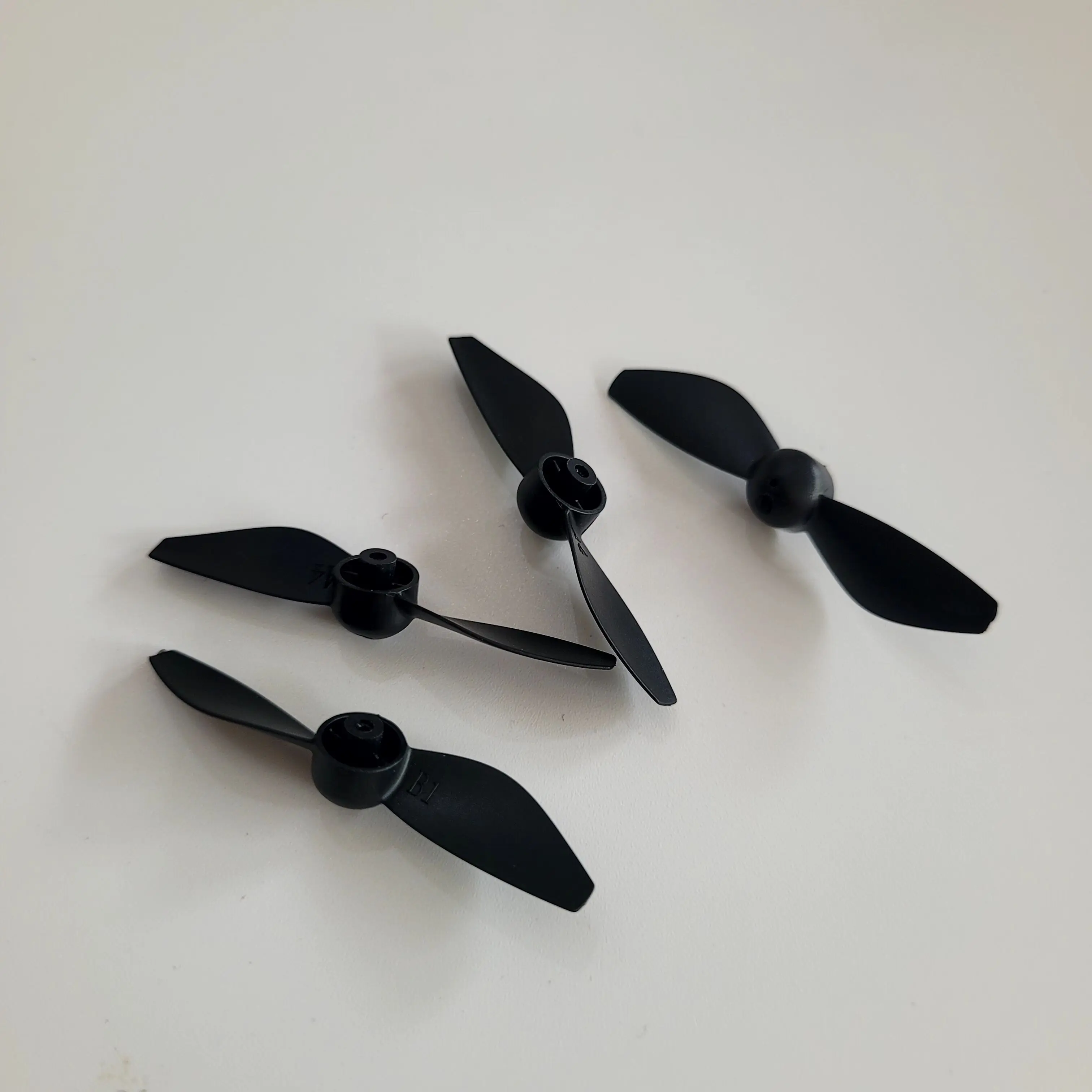 

4 шт., универсальная запасная часть для мини-дрона, радиоуправляемого квадрокоптера D16 GT3 V66 i1PRO CZ06, аксессуар для пропеллера с лопастями ротора радиоуправляемого дрона
