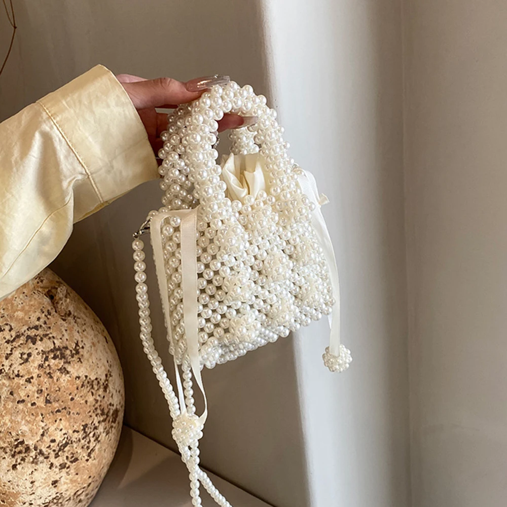 Handmade Pearls Handbags Mini Beaded Crossbody Bags for Woman Luxury Hollow Shoulder Bag Party Wedding Purses Evening Bag Ladies