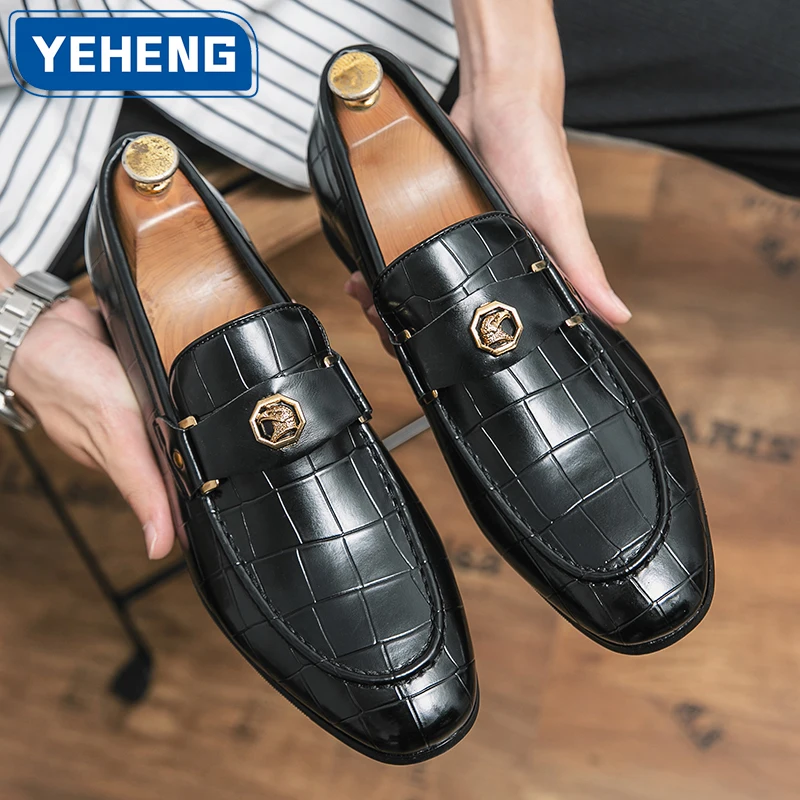 البريطانية الرجعية نمط الحجر الرجال الأحذية الجلدية مصمم الأزياء مكتب الأعمال التنقل المتسكعون الذكور أحذية الزفاف الكلاسيكية